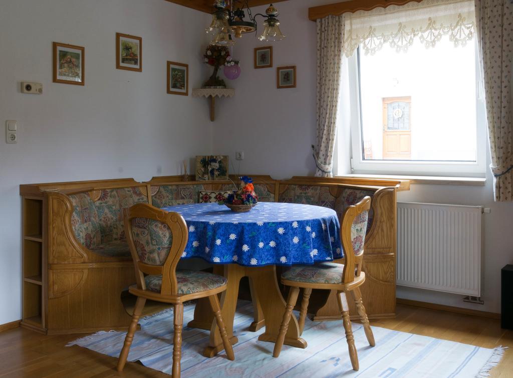 Ganhoer- Fam. Kaar Wintersdorf Bilik gambar